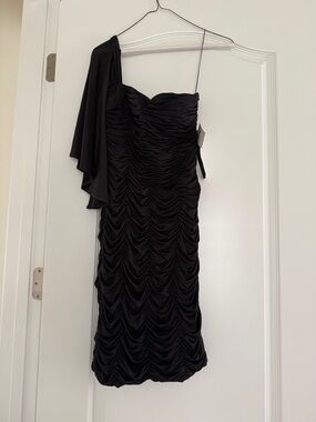 Aidan Mattox Black Ruched One-Shoulder Bat Wing Dress NEW size 2
